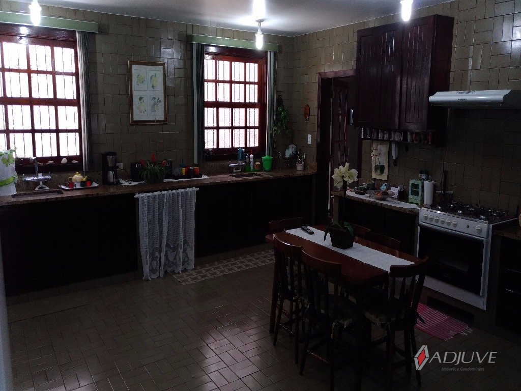 Casa para Alugar  à venda em Independência, Petrópolis - RJ - Foto 47