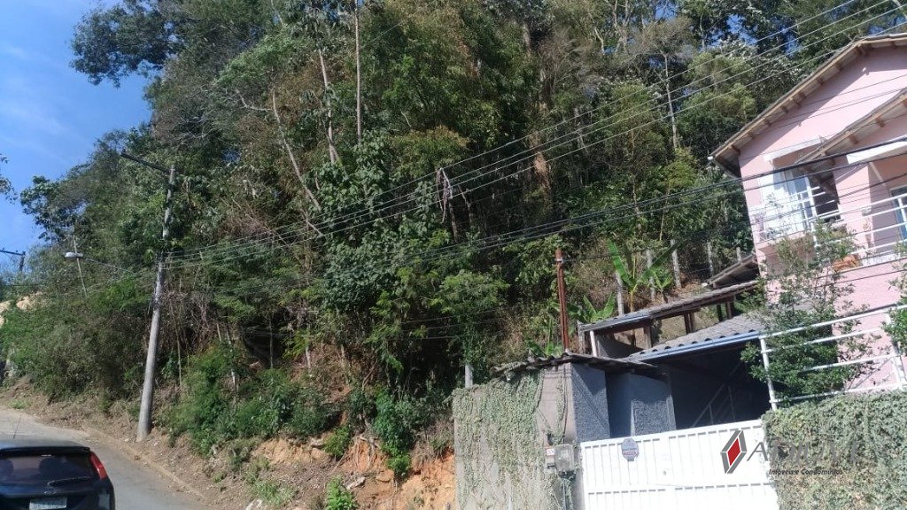 Terreno Residencial à venda em Retiro, Petrópolis - RJ - Foto 1