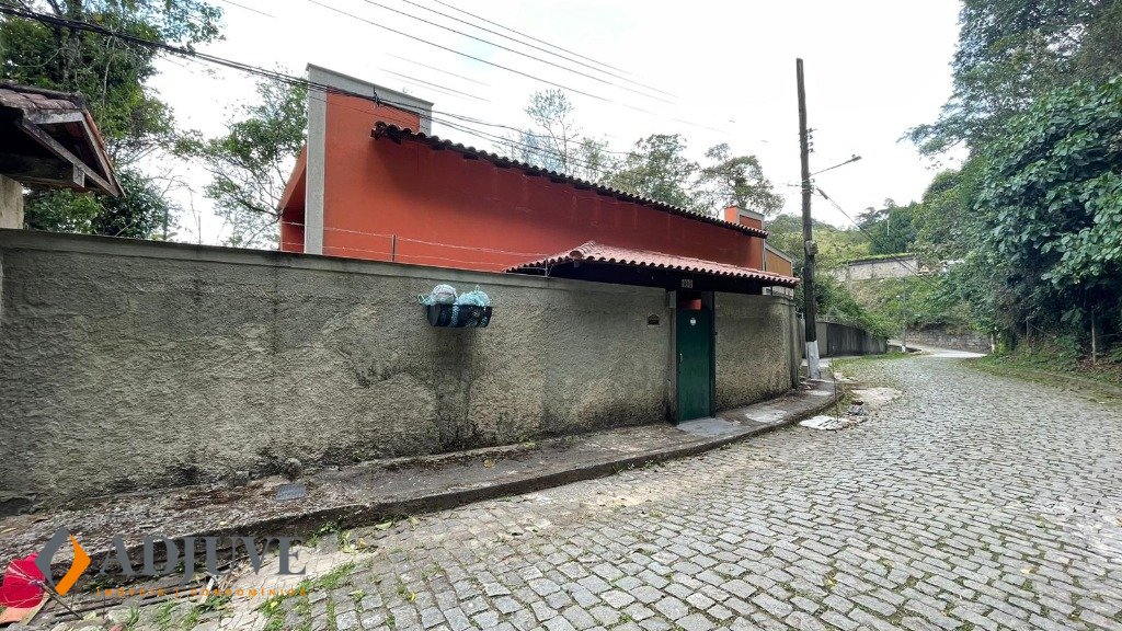 Casa à venda em Taquara, Petrópolis - RJ - Foto 1